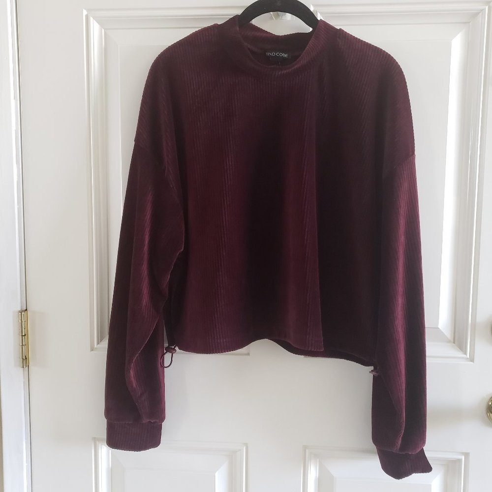 MIND CODE Crop Maroon Pleat Velvet Mock Neck Long Sleeves Top SZ L